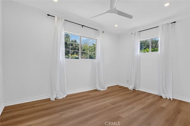 2482 New York Dr, Altadena, CA 91001