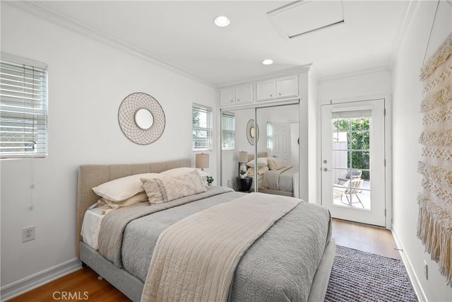2482 New York Dr, Altadena, CA 91001