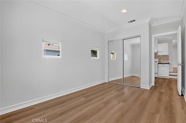 2482 New York Dr, Altadena, CA 91001