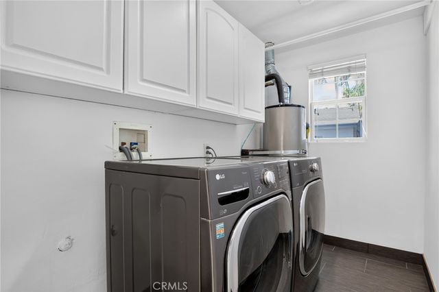 2482 New York Dr, Altadena, CA 91001