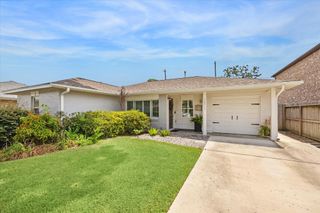 1511 Thornton Road, Houston, TX 77018