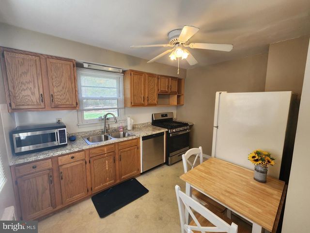 2008 N SHERMAN ST, York, PA 17406