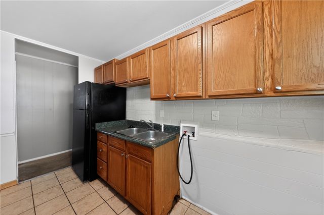 4176 Mapleleaf Drive, Dayton, OH 45416