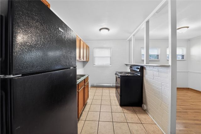 4176 Mapleleaf Drive, Dayton, OH 45416