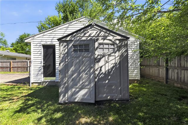 4176 Mapleleaf Drive, Dayton, OH 45416