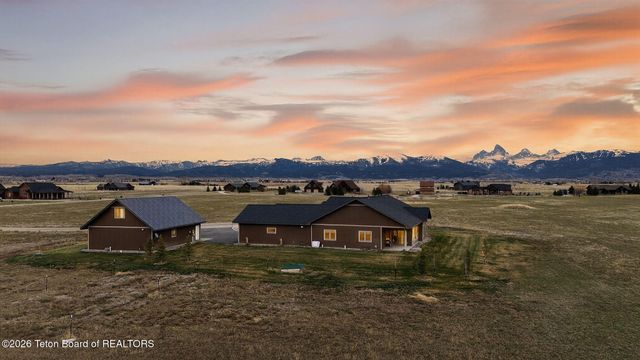 4433 LOS PINOS Drive, Tetonia, ID 83452