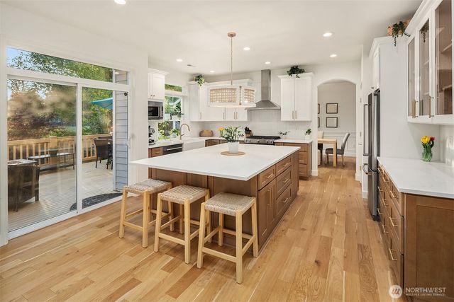 915 Snoqualm Place, North Bend, WA 98045