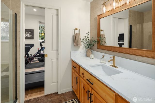 915 Snoqualm Place, North Bend, WA 98045