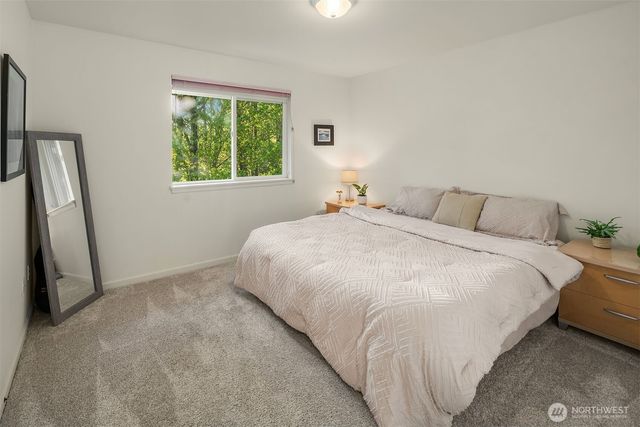 915 Snoqualm Place, North Bend, WA 98045