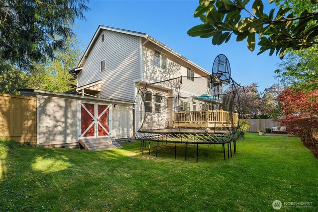 915 Snoqualm Place, North Bend, WA 98045