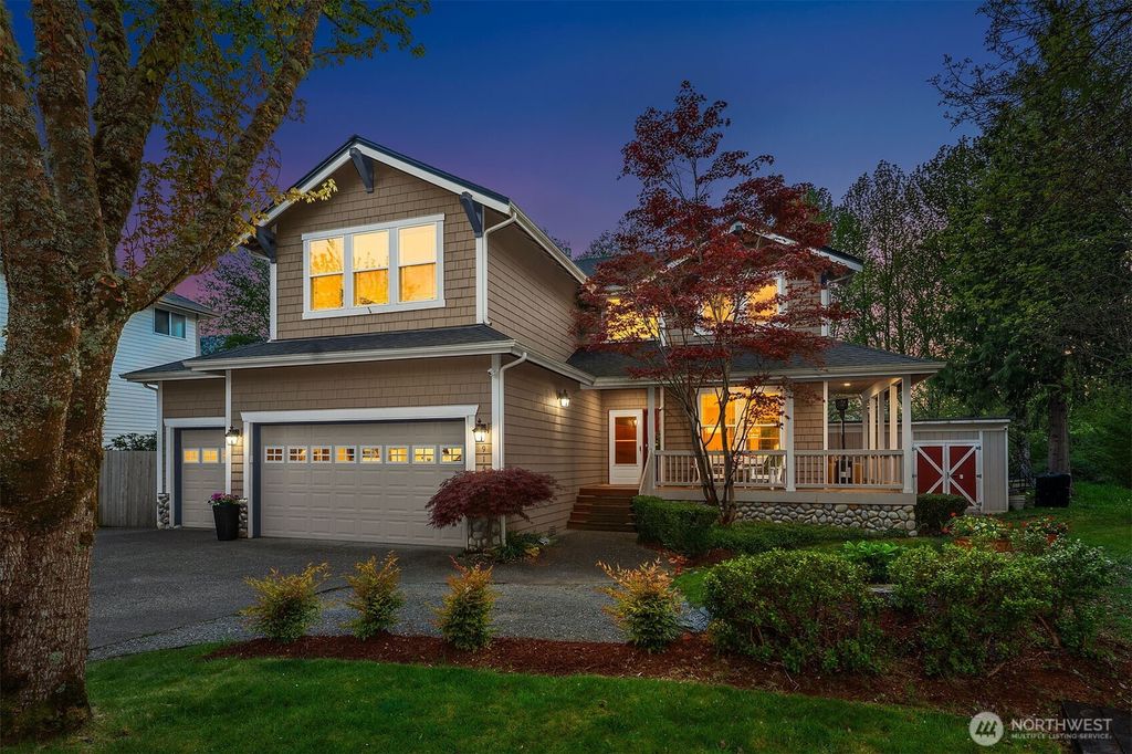 915 Snoqualm Place, North Bend, WA 98045