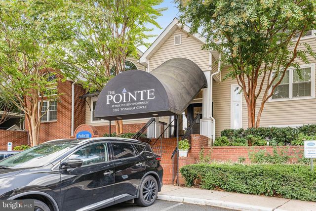 3315 WYNDHAM CIR #2230, Alexandria, VA 22302
