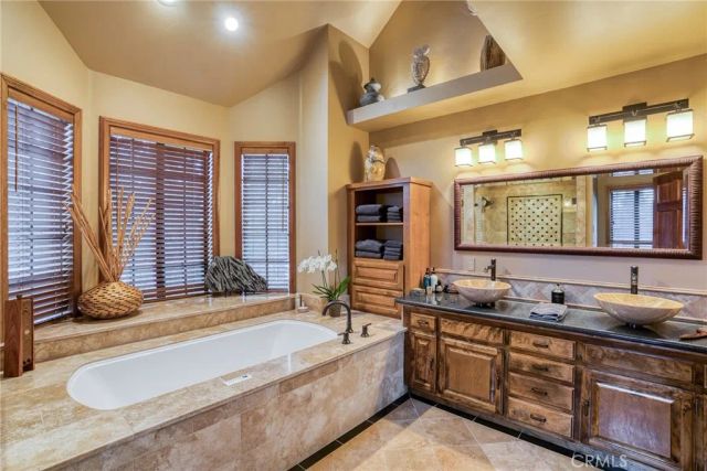 27801 St Bernard, Lake Arrowhead, CA 92352
