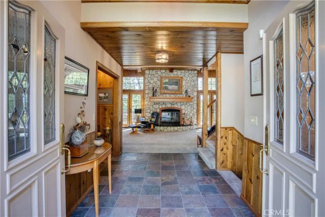 27801 St Bernard, Lake Arrowhead, CA 92352