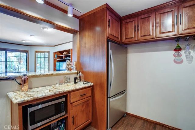 27801 St Bernard, Lake Arrowhead, CA 92352