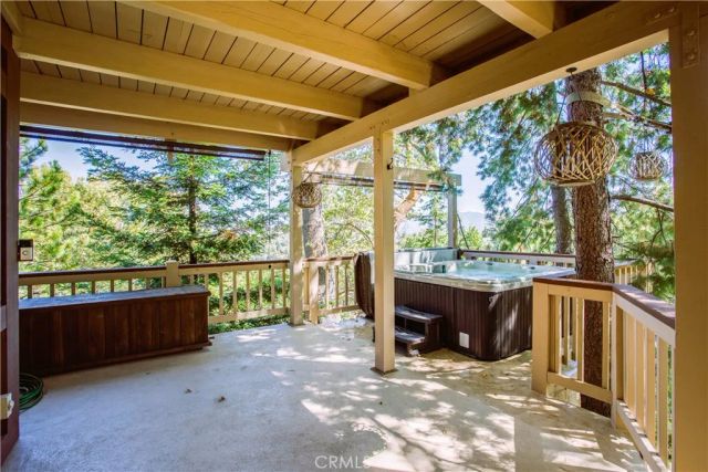 27801 St Bernard, Lake Arrowhead, CA 92352