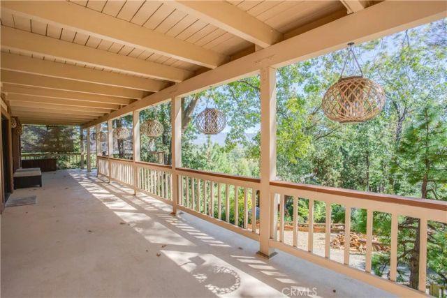27801 St Bernard, Lake Arrowhead, CA 92352