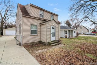 25973 Southwestern Highway, Redford, MI 48239