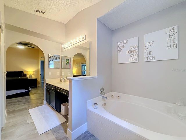 527 DOMINISH ESTATES DRIVE, Apopka, FL 32712