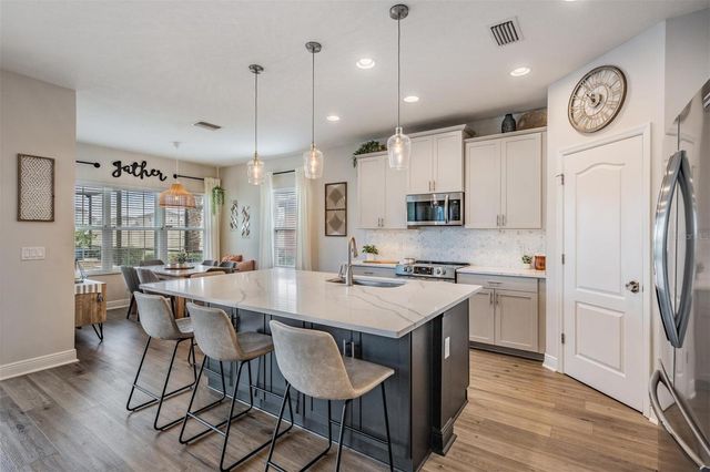 32383 NATURAL BRIDGE ROAD, Wesley Chapel, FL 33543