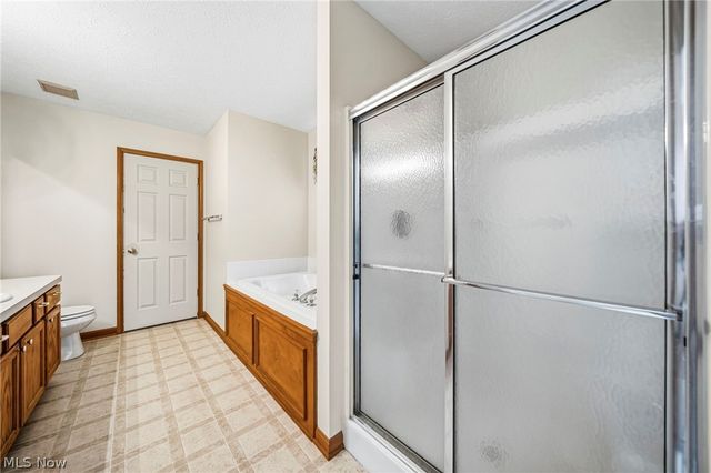 4956 Windsford Circle, North Ridgeville, OH 44039