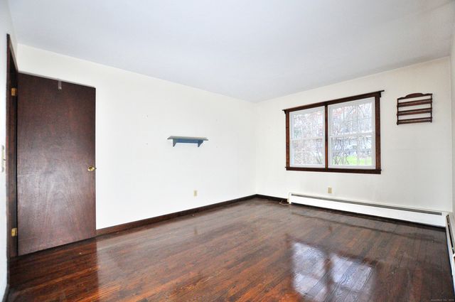 913 Jeremy Swamp Road, Southbury, CT 06488