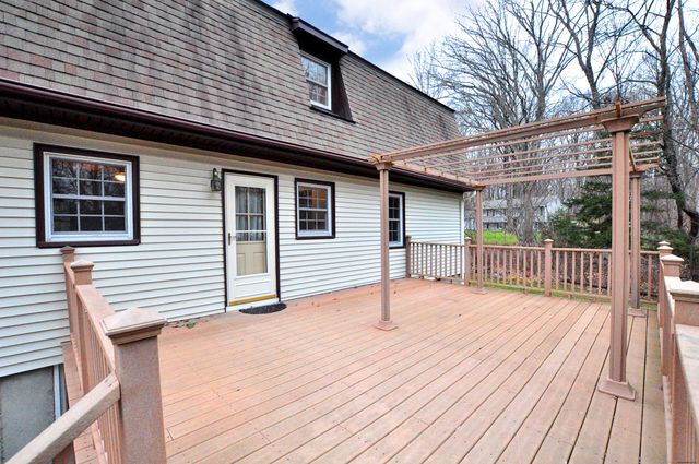 913 Jeremy Swamp Road, Southbury, CT 06488