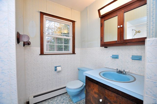 913 Jeremy Swamp Road, Southbury, CT 06488