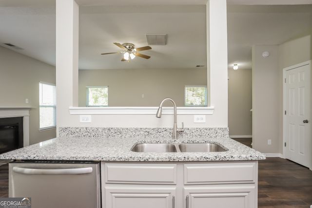 1565 Tigris Court, Atlanta, GA 30349