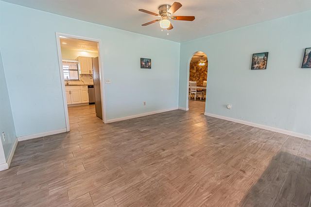 188 NW Broadview Street, Port St. Lucie, FL 34983
