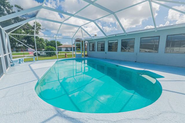 188 NW Broadview Street, Port St. Lucie, FL 34983