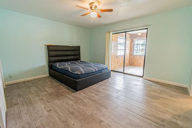188 NW Broadview Street, Port St. Lucie, FL 34983