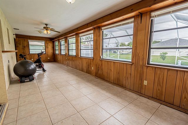 188 NW Broadview Street, Port St. Lucie, FL 34983
