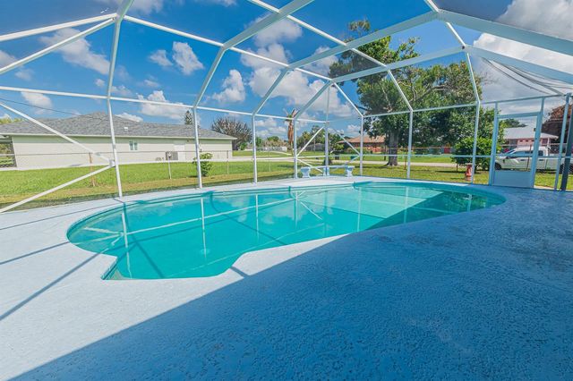 188 NW Broadview Street, Port St. Lucie, FL 34983
