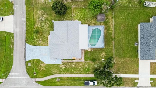 188 NW Broadview Street, Port St. Lucie, FL 34983