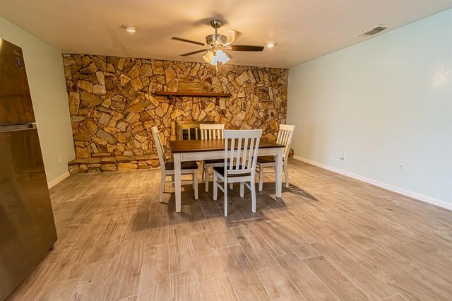 188 NW Broadview Street, Port St. Lucie, FL 34983