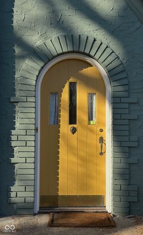 6160 Carrollton Avenue, Indianapolis, IN 46220