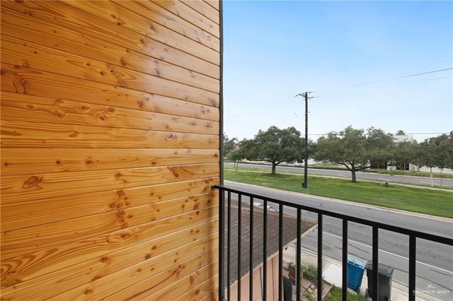 813 S Bicentennial Boulevard, Mcallen, TX 78501