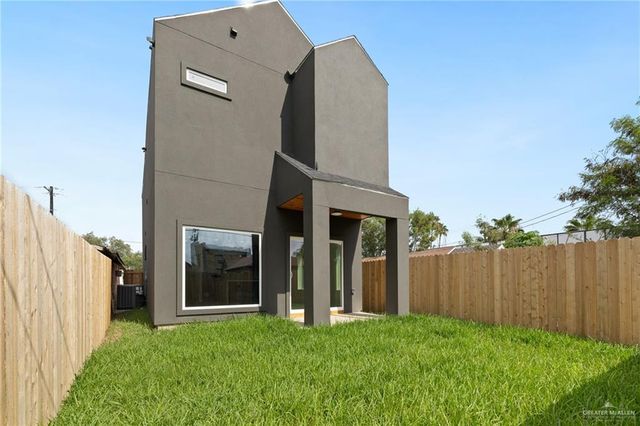 813 S Bicentennial Boulevard, Mcallen, TX 78501