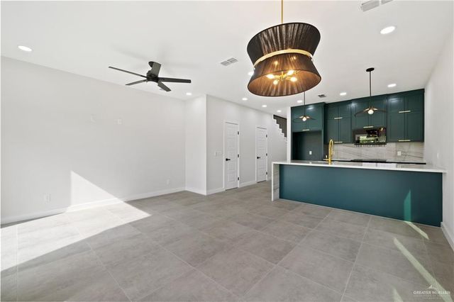 813 S Bicentennial Boulevard, Mcallen, TX 78501