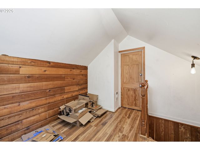 123 ELKAY Dr, Eugene, OR 97404