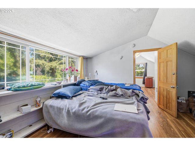 123 ELKAY Dr, Eugene, OR 97404
