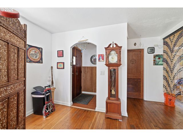 123 ELKAY Dr, Eugene, OR 97404