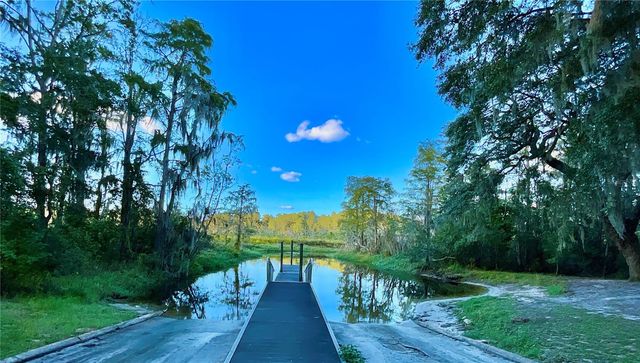 276 MELROSE LANDING BOULEVARD, Hawthorne, FL 32640