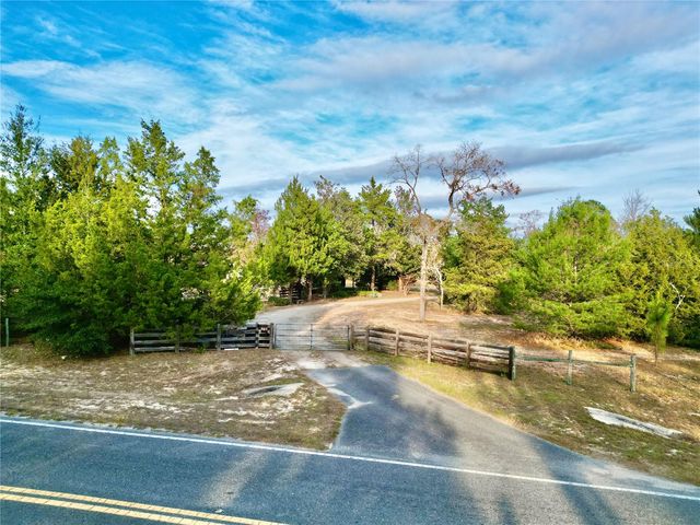 276 MELROSE LANDING BOULEVARD, Hawthorne, FL 32640