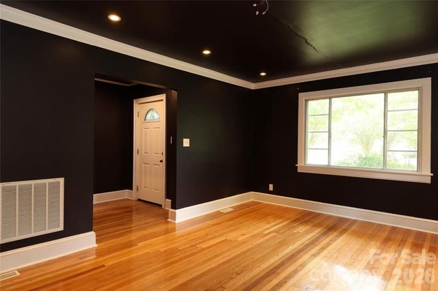 1456 Briar Creek Road, Charlotte, NC 28205