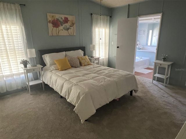 1001 STARKEY ROAD 177, Largo, FL 33771