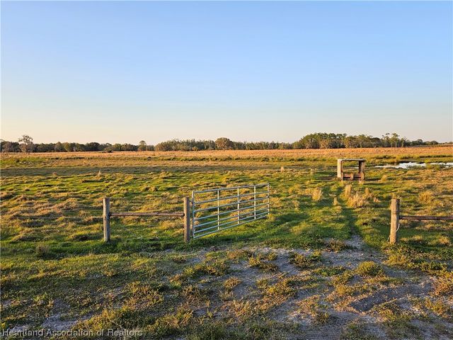 1000 Platt Creek Road, Venus, FL 33960