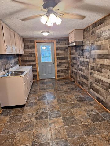 508 E 5th Street, Rector, AR 72461