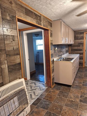 508 E 5th Street, Rector, AR 72461